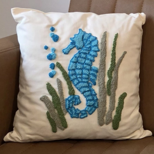 DENİZ ATI DESENLİ MİNDER